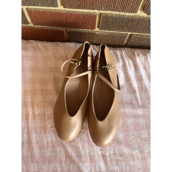 New capezio jazz shoes heels - Picture 3 of 7